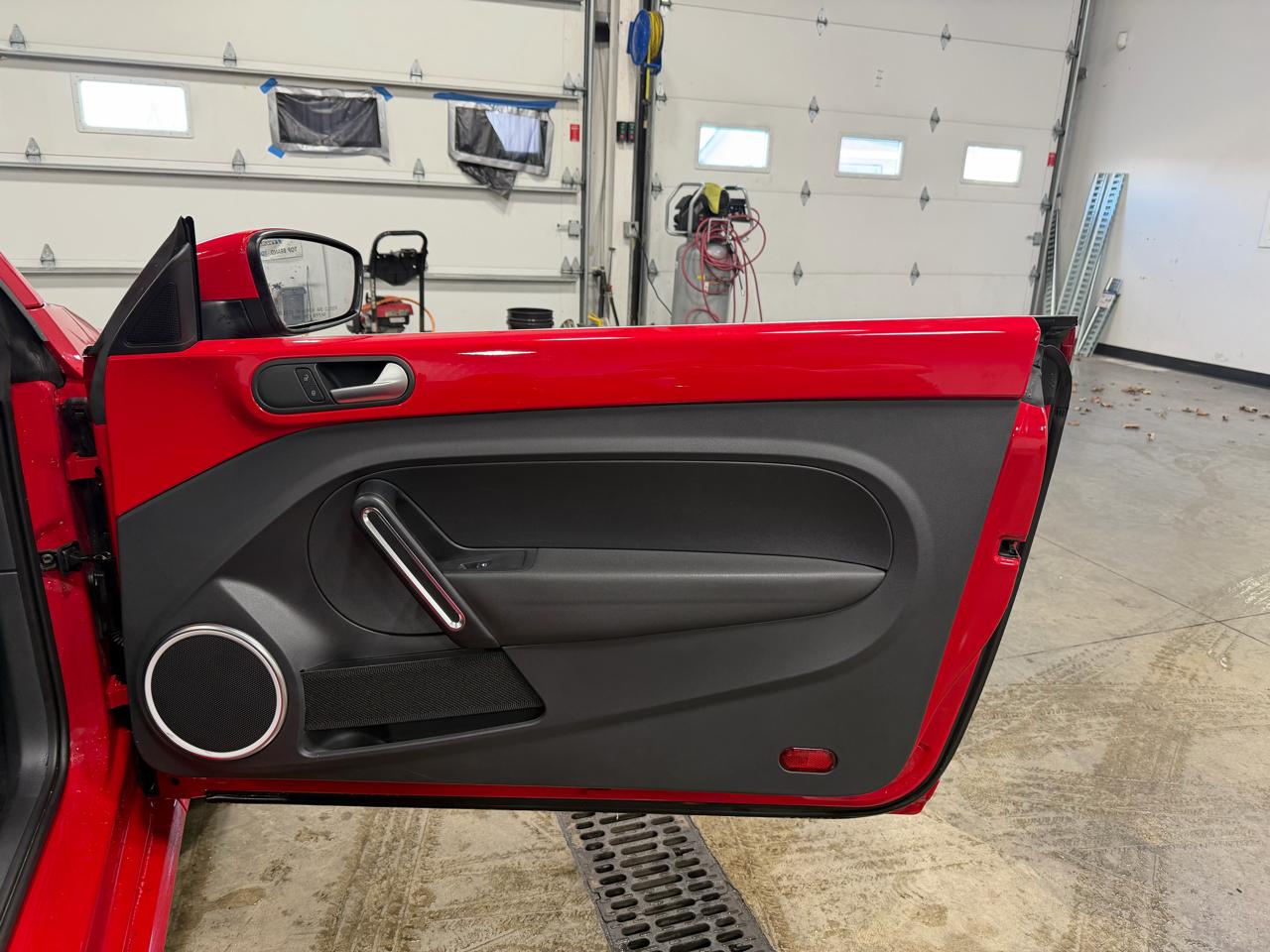 Volkswagen Beetle Convertible 2dr Auto 1.8T 2015