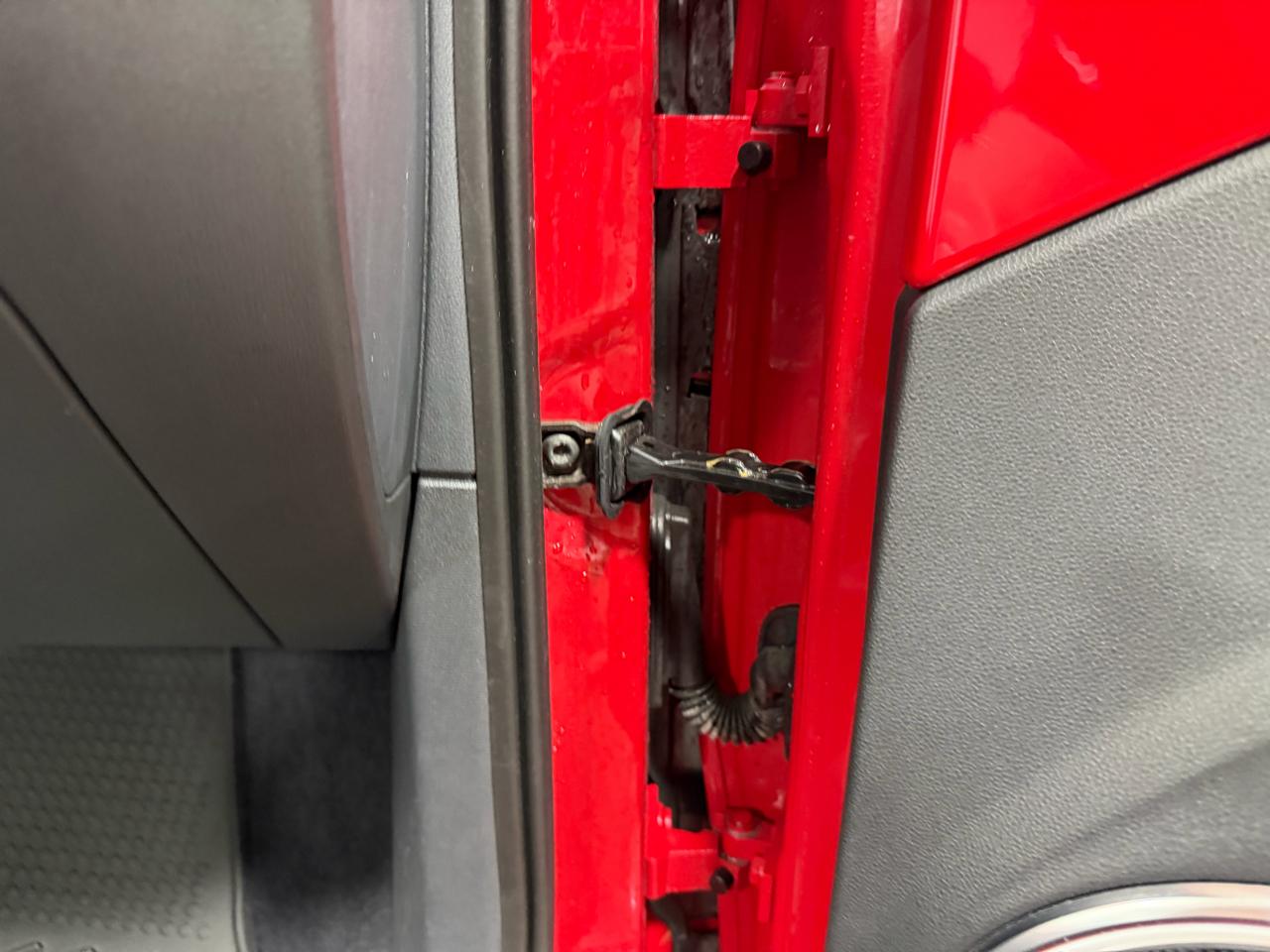 Volkswagen Beetle Convertible 2dr Auto 1.8T 2015