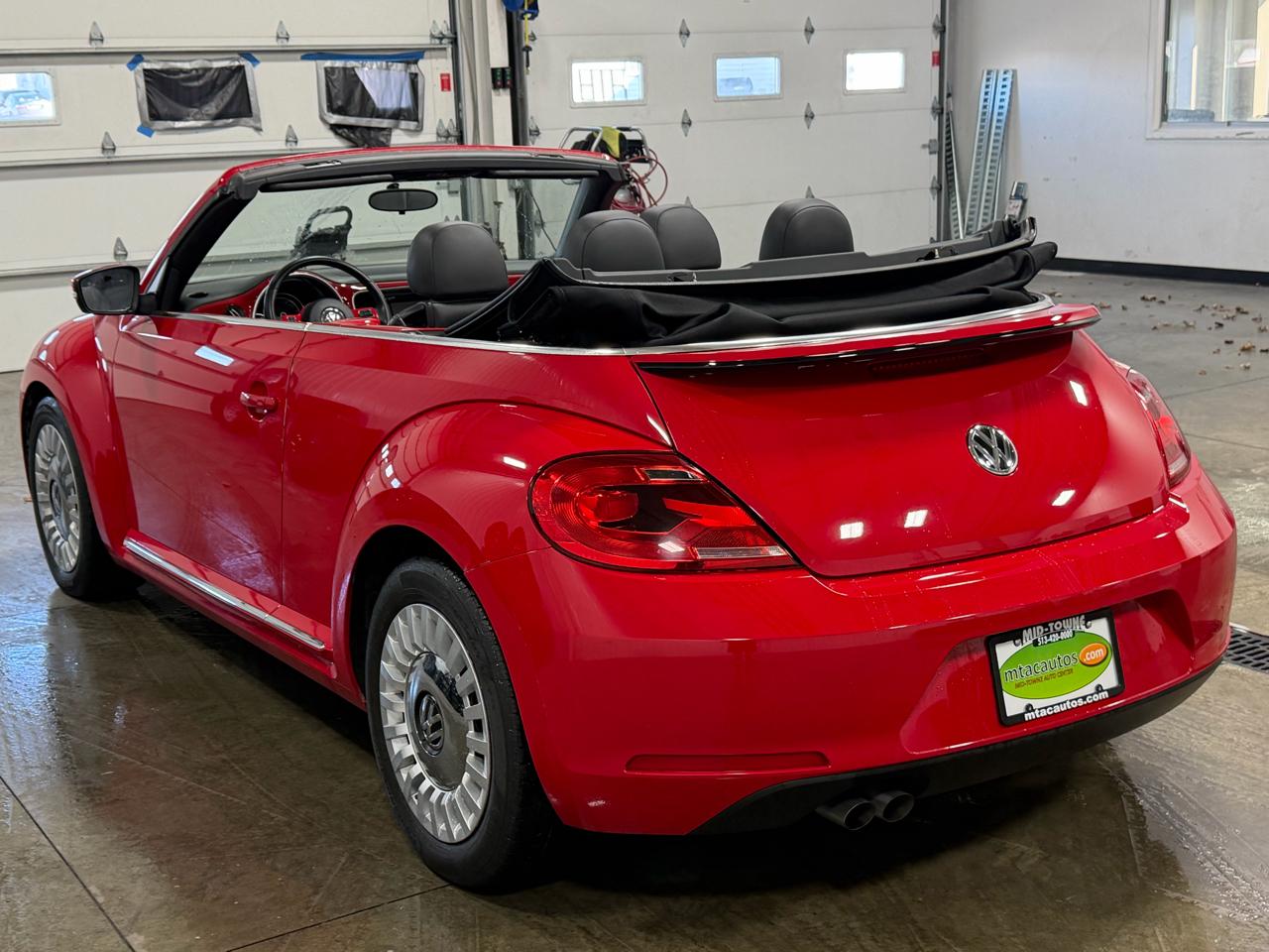 Volkswagen Beetle Convertible 2dr Auto 1.8T 2015