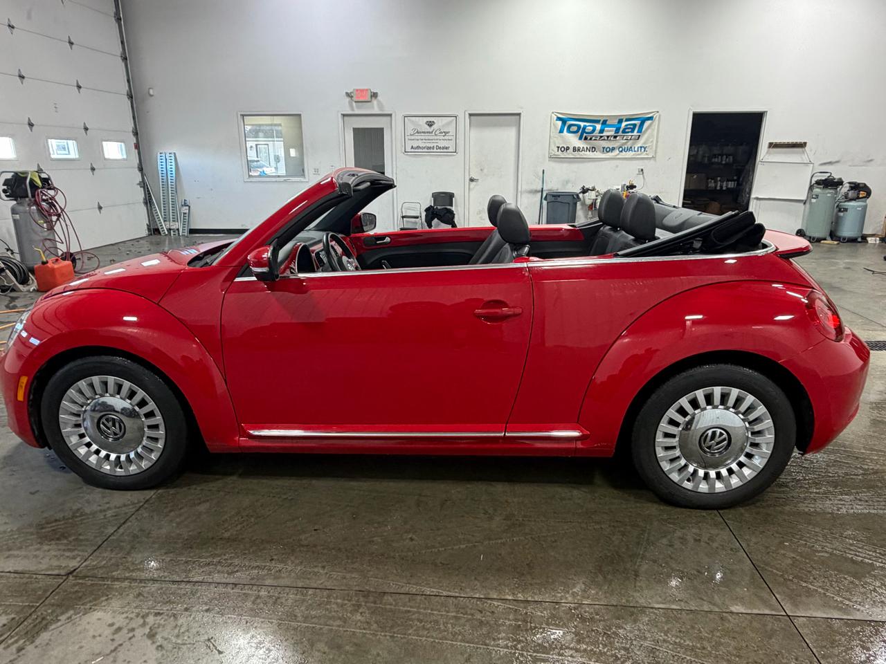 Volkswagen Beetle Convertible 2dr Auto 1.8T 2015
