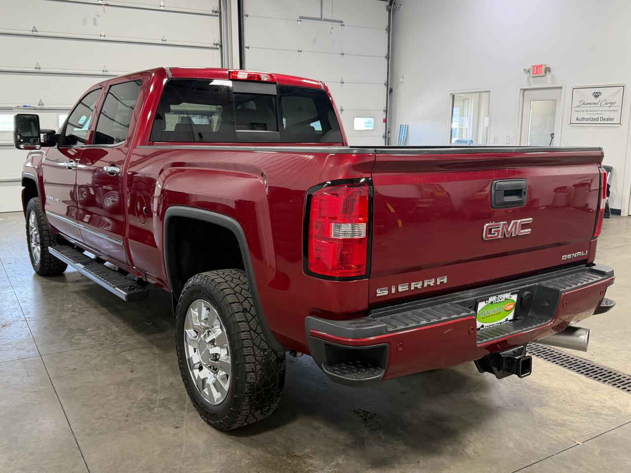 GMC Sierra 2500HD 4WD Crew Cab 153.7" Denali 2018