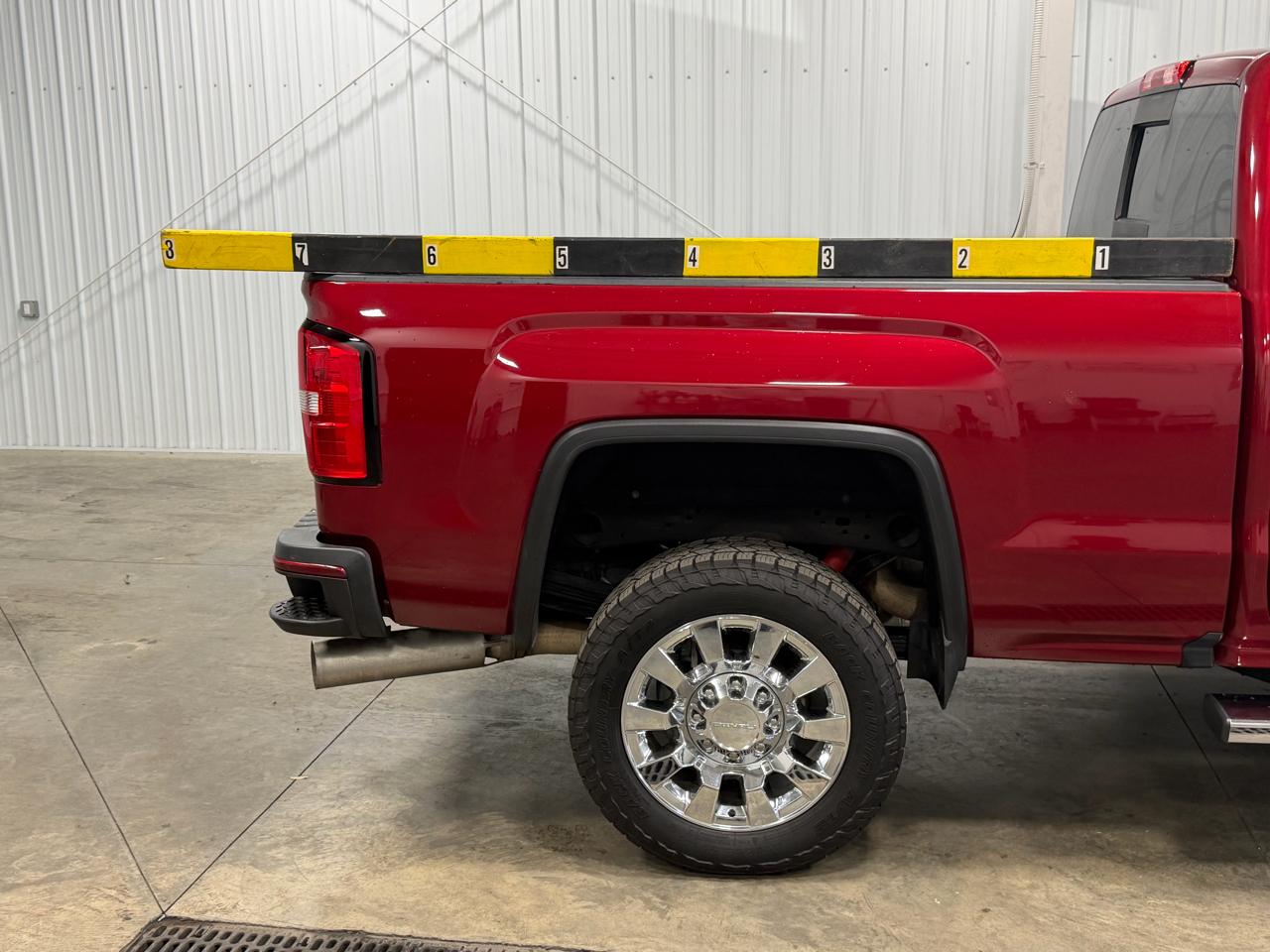 GMC Sierra 2500HD 4WD Crew Cab 153.7" Denali 2018