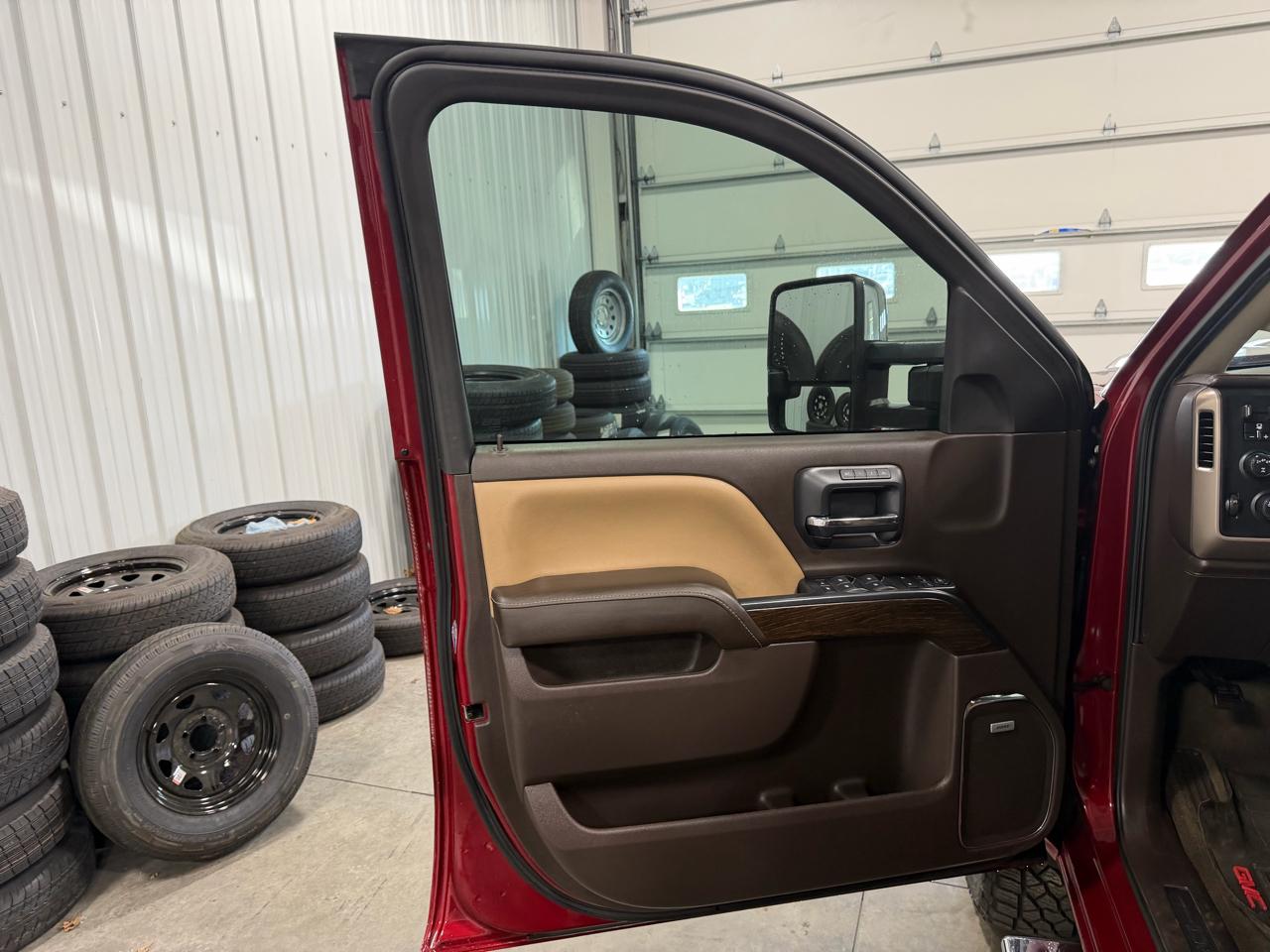 GMC Sierra 2500HD 4WD Crew Cab 153.7" Denali 2018