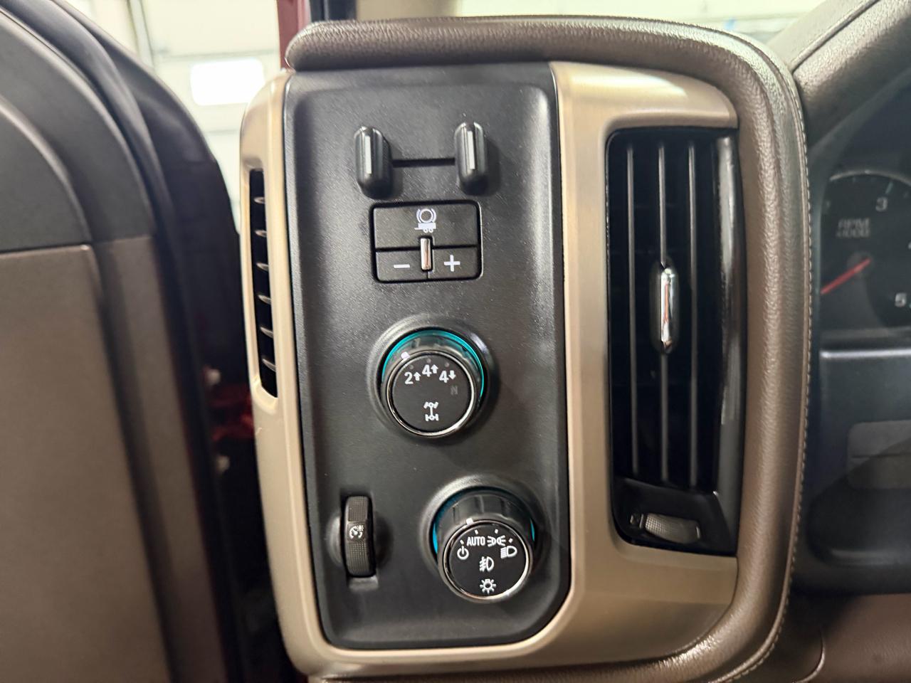 GMC Sierra 2500HD 4WD Crew Cab 153.7" Denali 2018