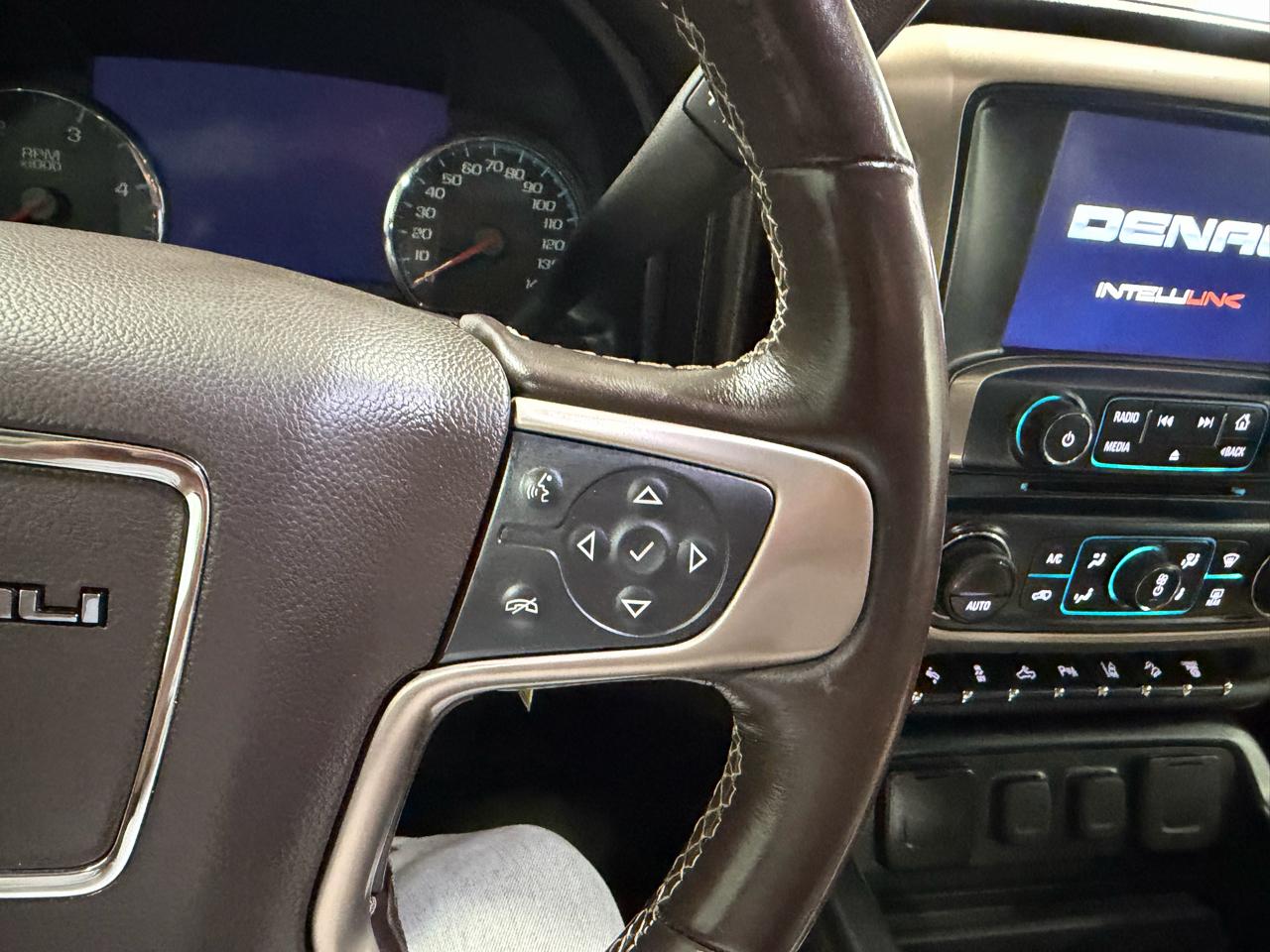 GMC Sierra 2500HD 4WD Crew Cab 153.7" Denali 2018