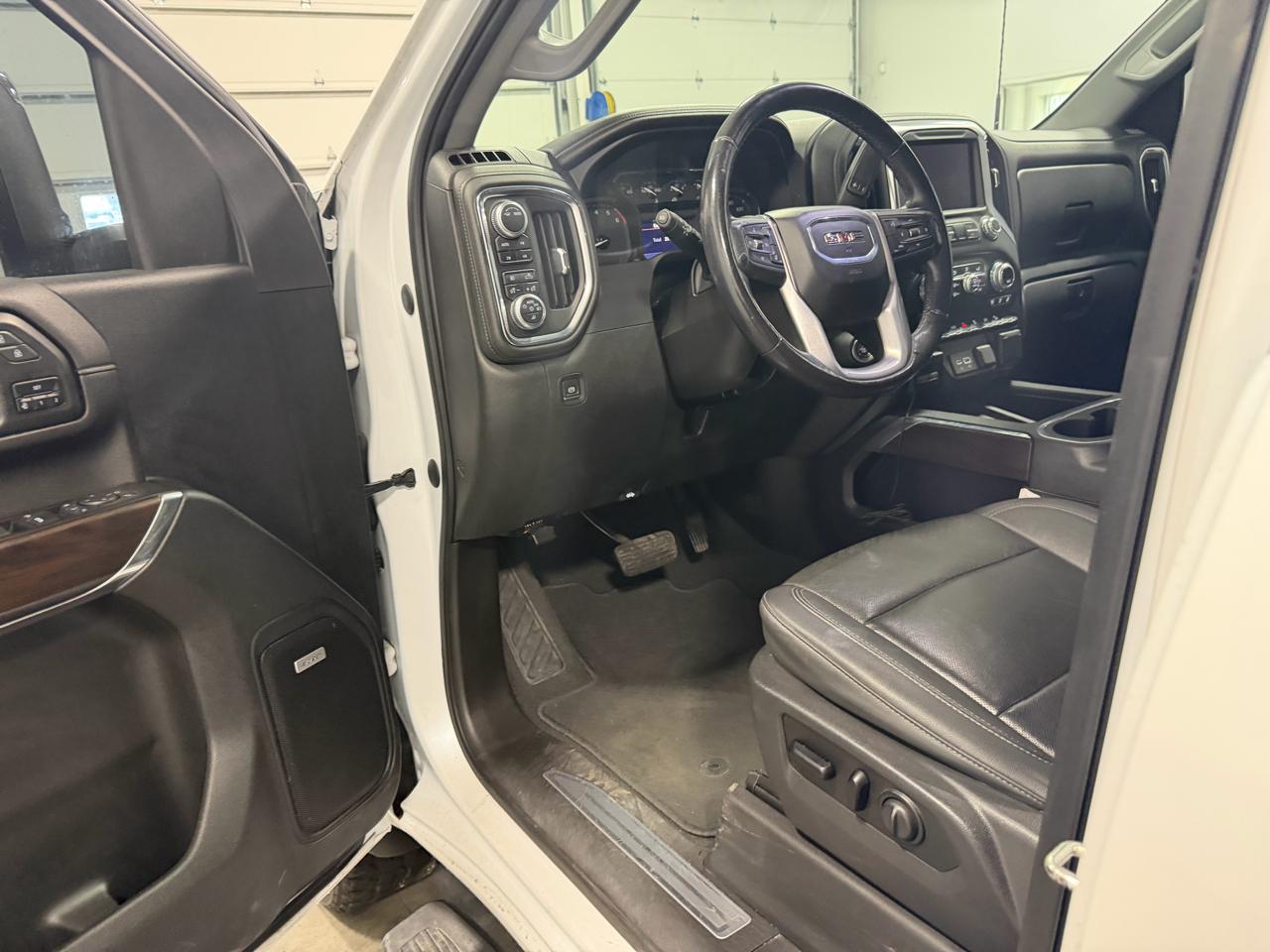 GMC Sierra 2500HD 4WD Crew Cab 159" SLT 2021