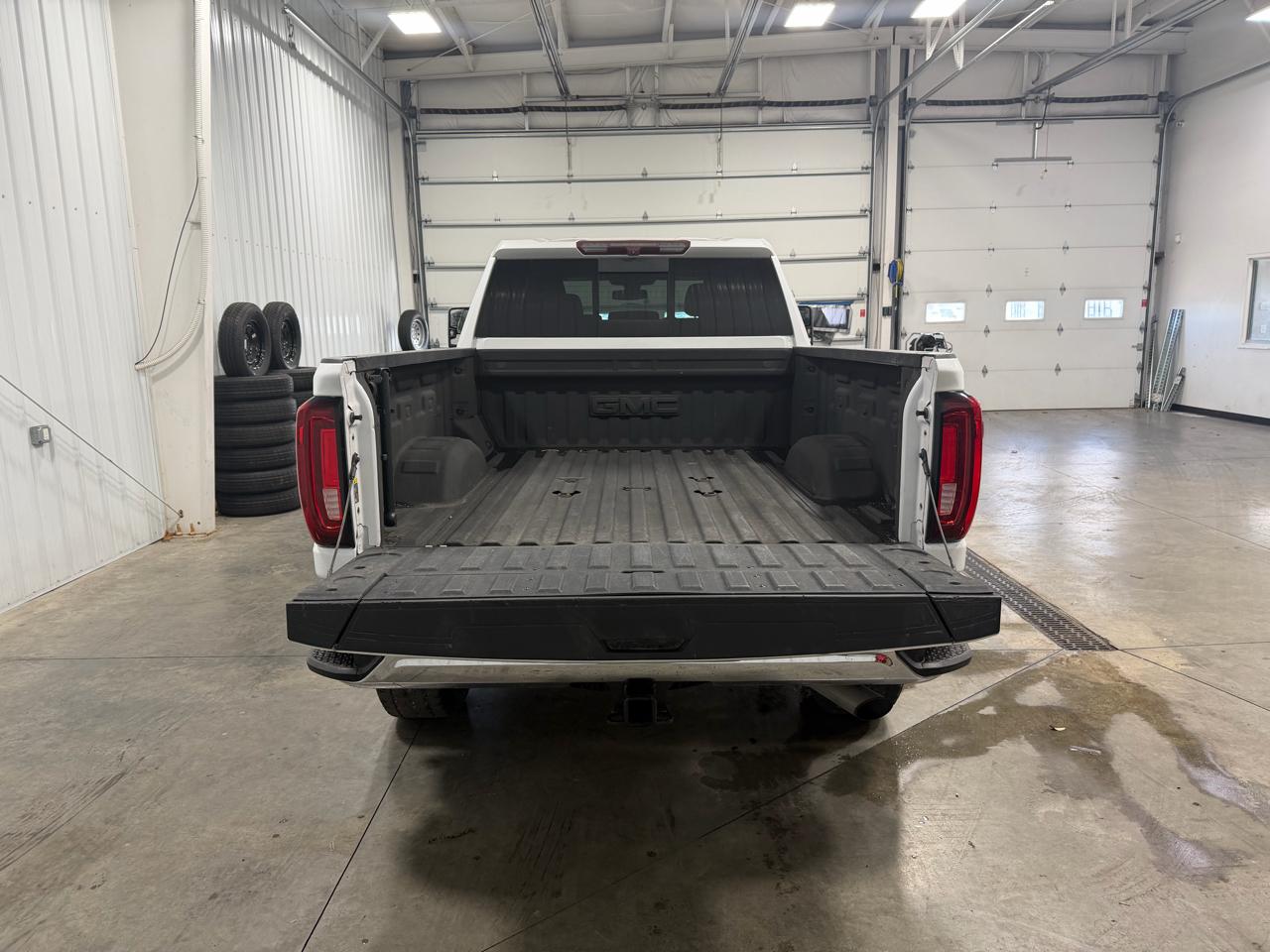 GMC Sierra 2500HD 4WD Crew Cab 159" SLT 2021