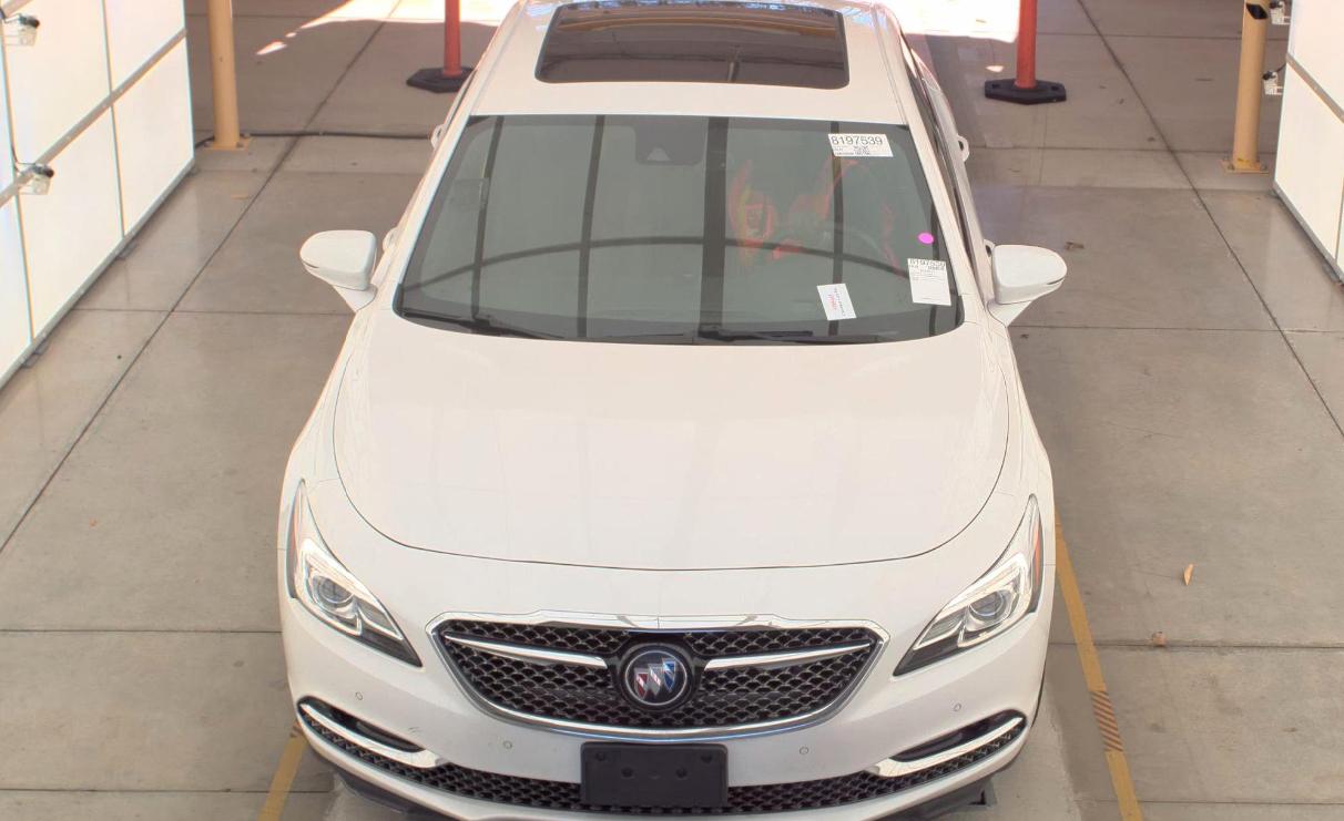 Buick LaCrosse 4dr Sdn Avenir AWD 2018