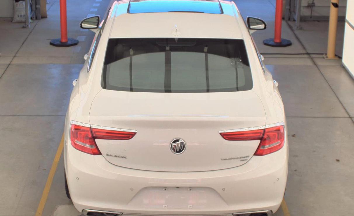 Buick LaCrosse 4dr Sdn Avenir AWD 2018