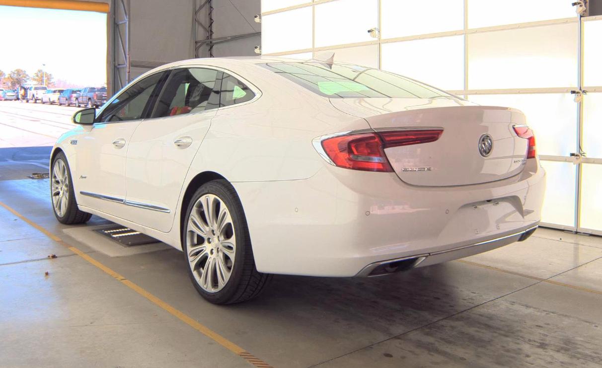 Buick LaCrosse 4dr Sdn Avenir AWD 2018