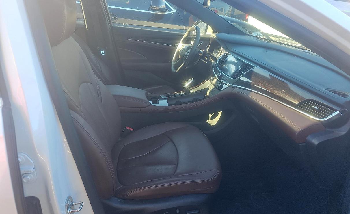 Buick LaCrosse 4dr Sdn Avenir AWD 2018