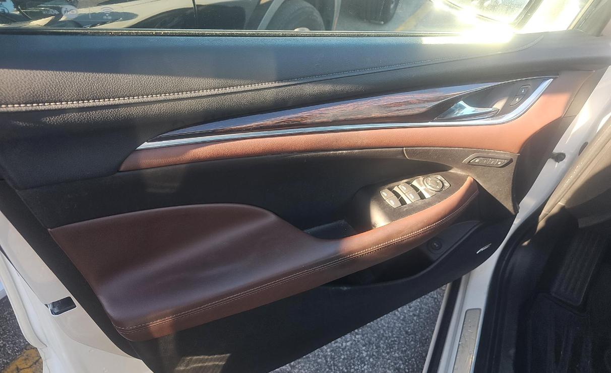 Buick LaCrosse 4dr Sdn Avenir AWD 2018