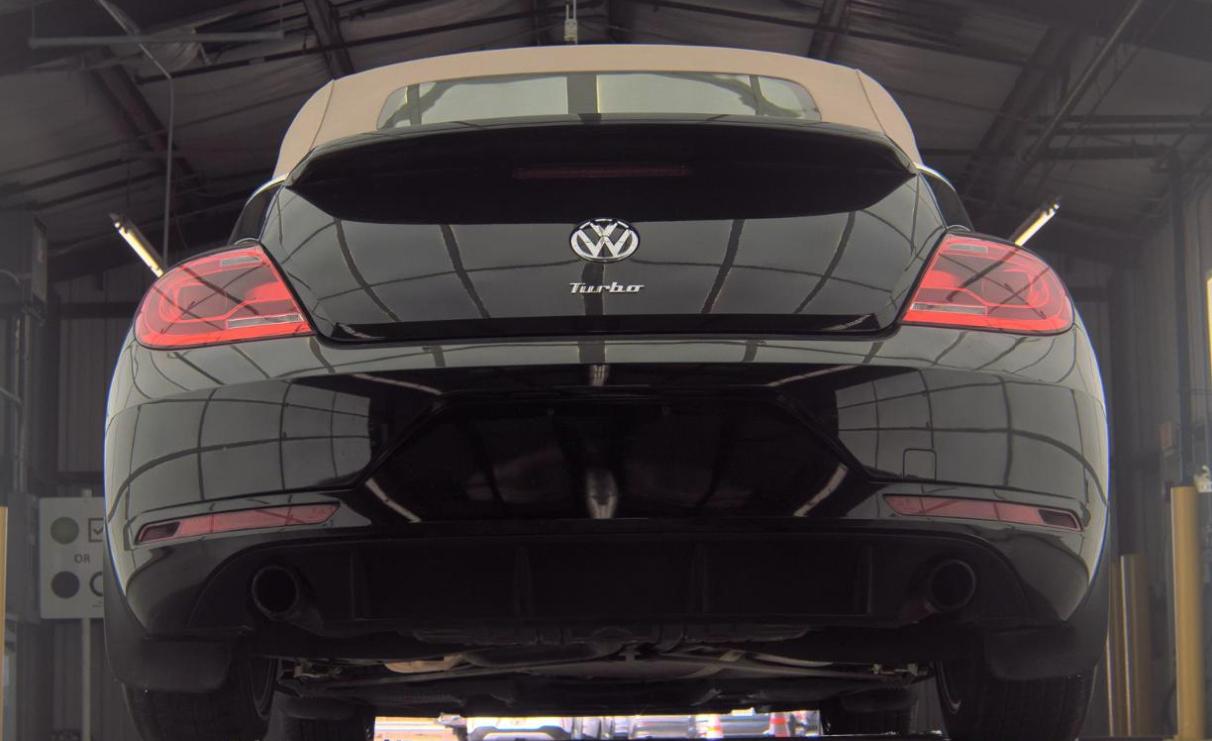 Volkswagen Beetle Convertible 2dr DSG 2.0T R-Line 2014