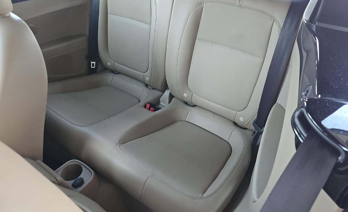 Volkswagen Beetle Convertible 2dr DSG 2.0T R-Line 2014