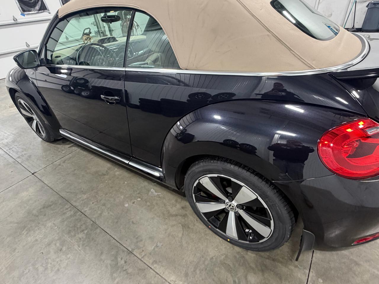 Volkswagen Beetle Convertible 2dr DSG 2.0T R-Line 2014