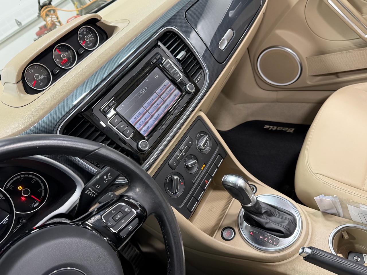 Volkswagen Beetle Convertible 2dr DSG 2.0T R-Line 2014