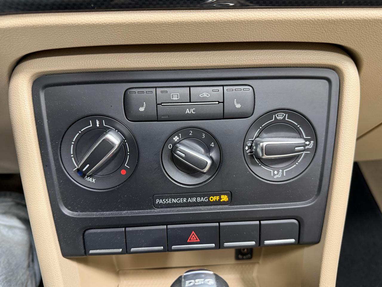 Volkswagen Beetle Convertible 2dr DSG 2.0T R-Line 2014