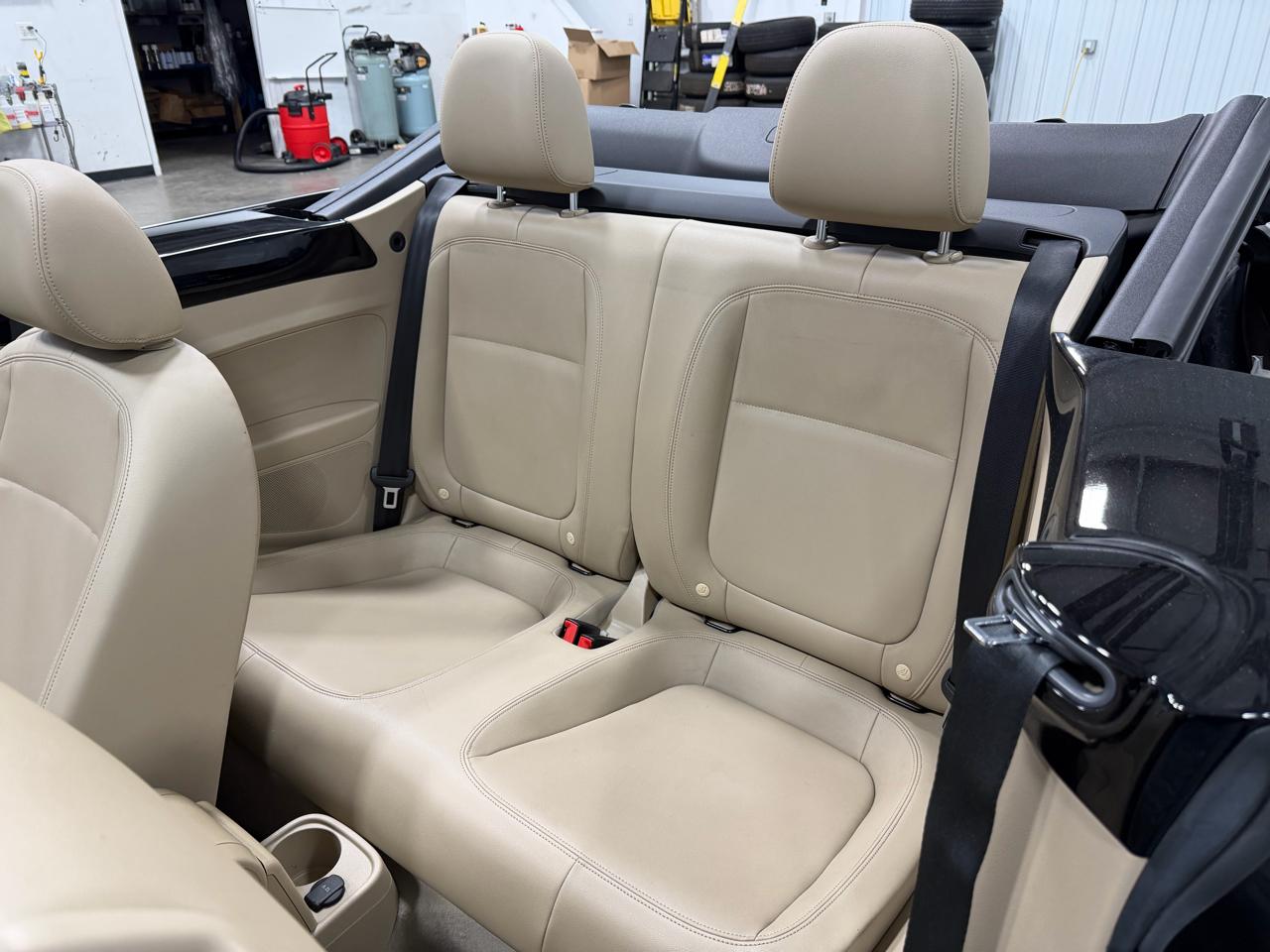 Volkswagen Beetle Convertible 2dr DSG 2.0T R-Line 2014