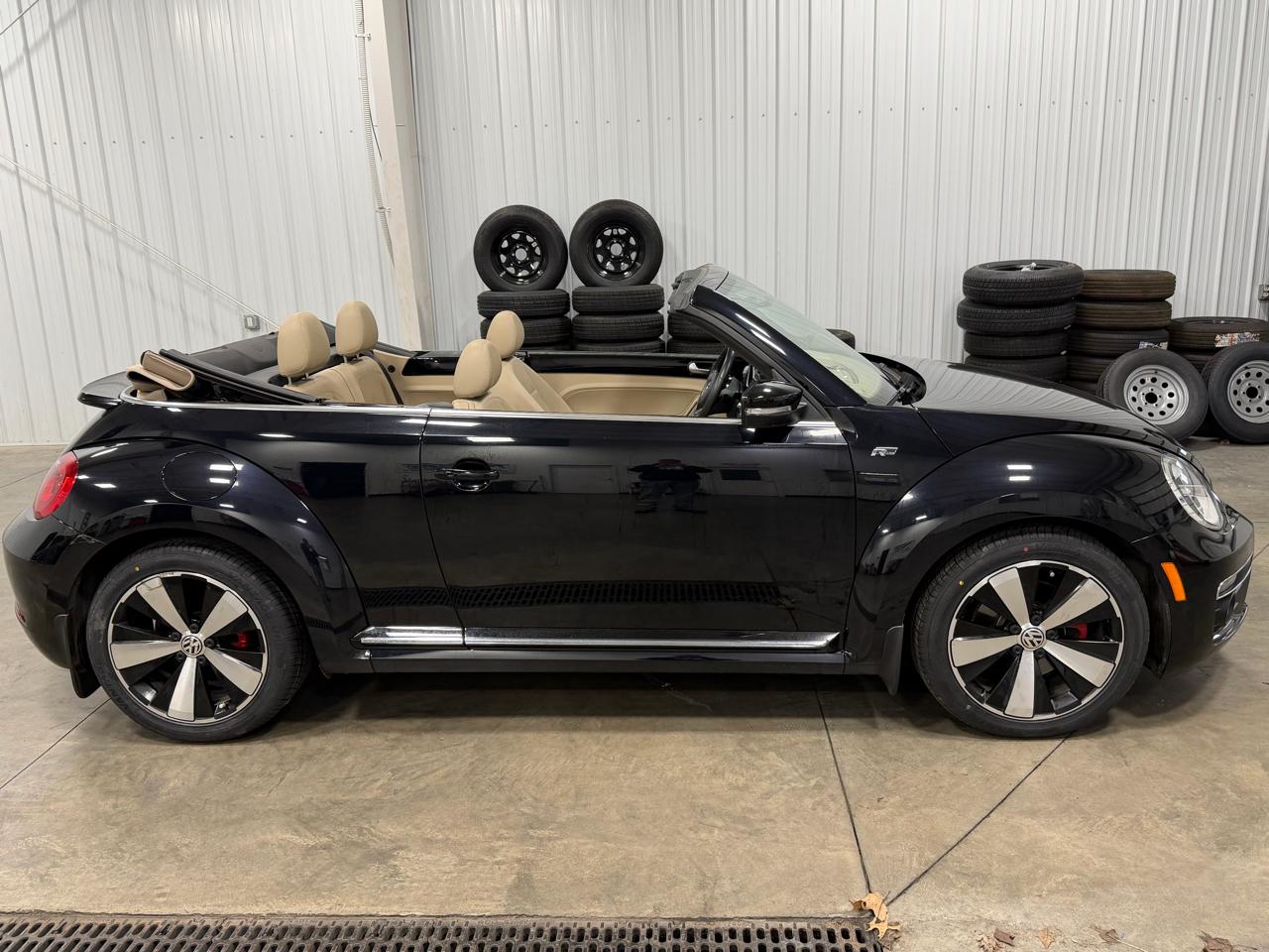 Volkswagen Beetle Convertible 2dr DSG 2.0T R-Line 2014