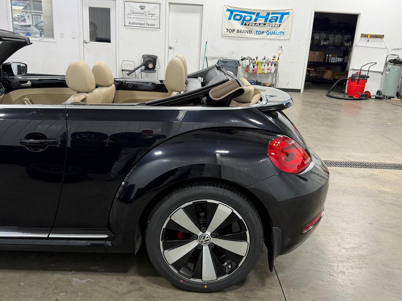 Volkswagen Beetle Convertible 2dr DSG 2.0T R-Line 2014