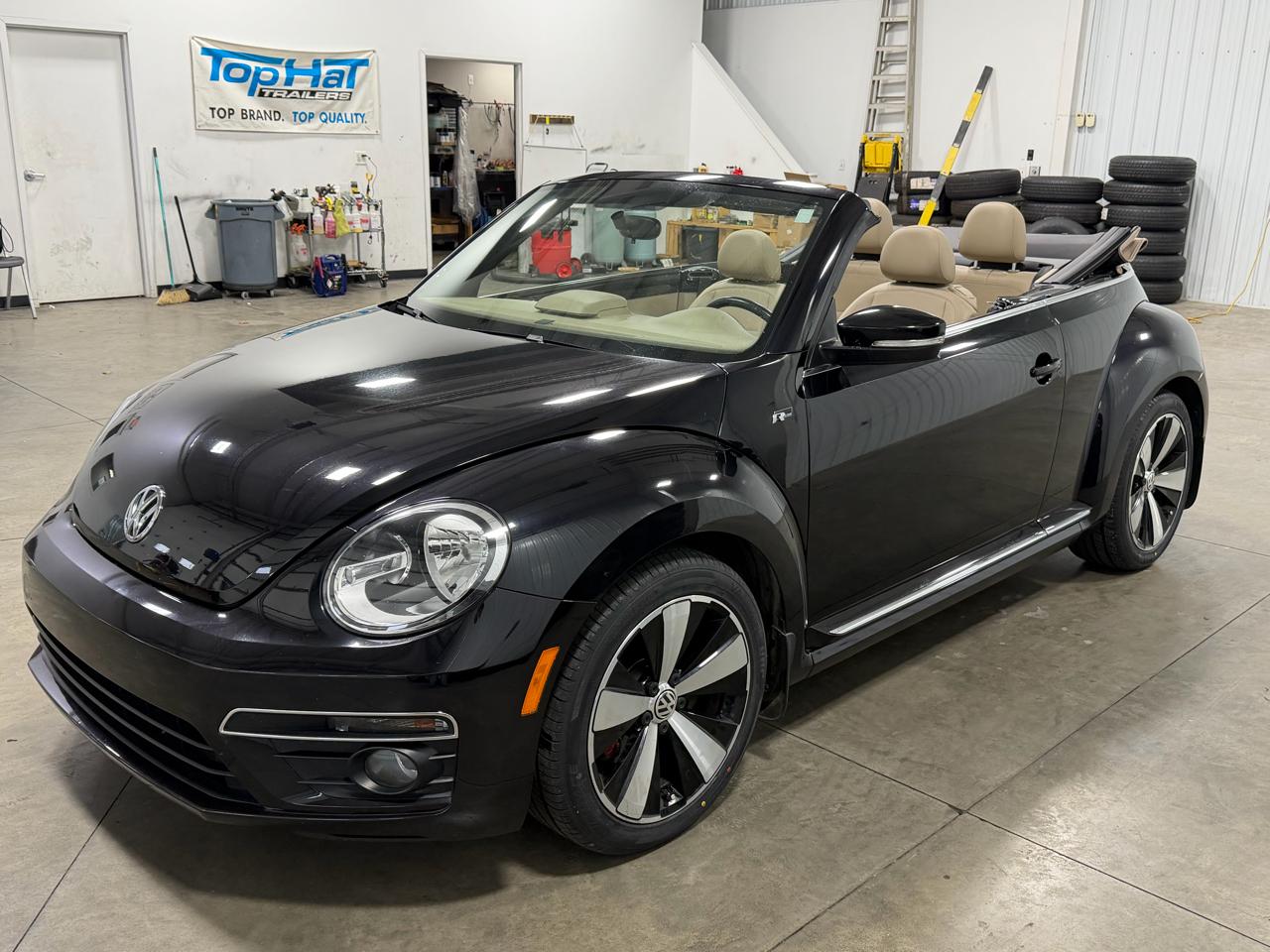 Volkswagen Beetle Convertible 2dr DSG 2.0T R-Line 2014