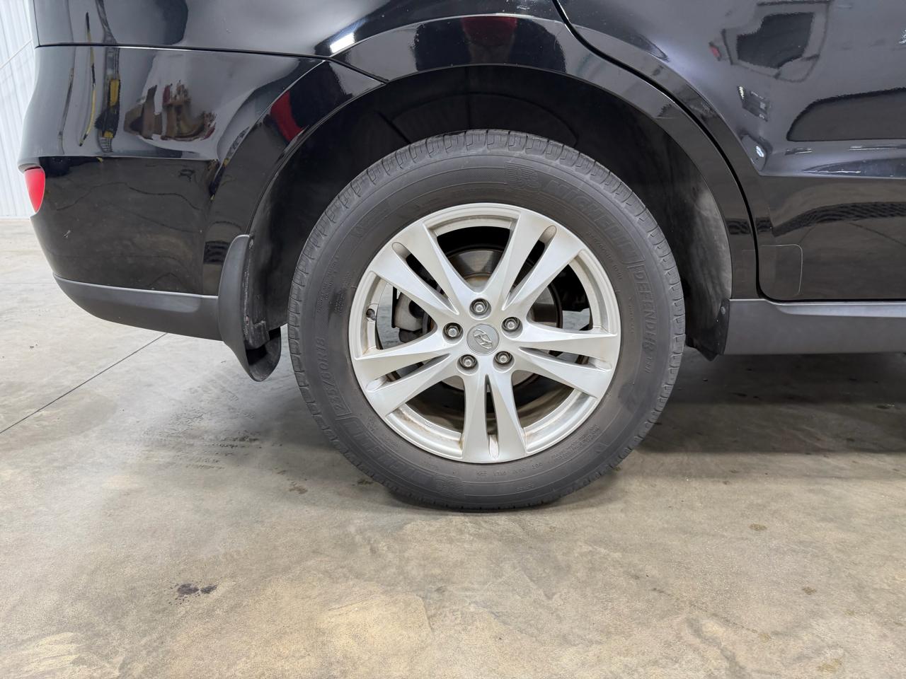 Hyundai Santa Fe FWD 4dr V6 SE 2012