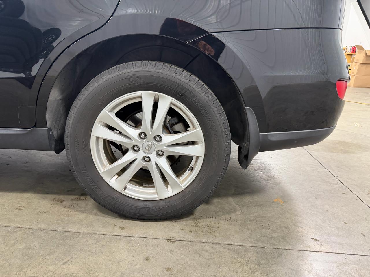 Hyundai Santa Fe FWD 4dr V6 SE 2012