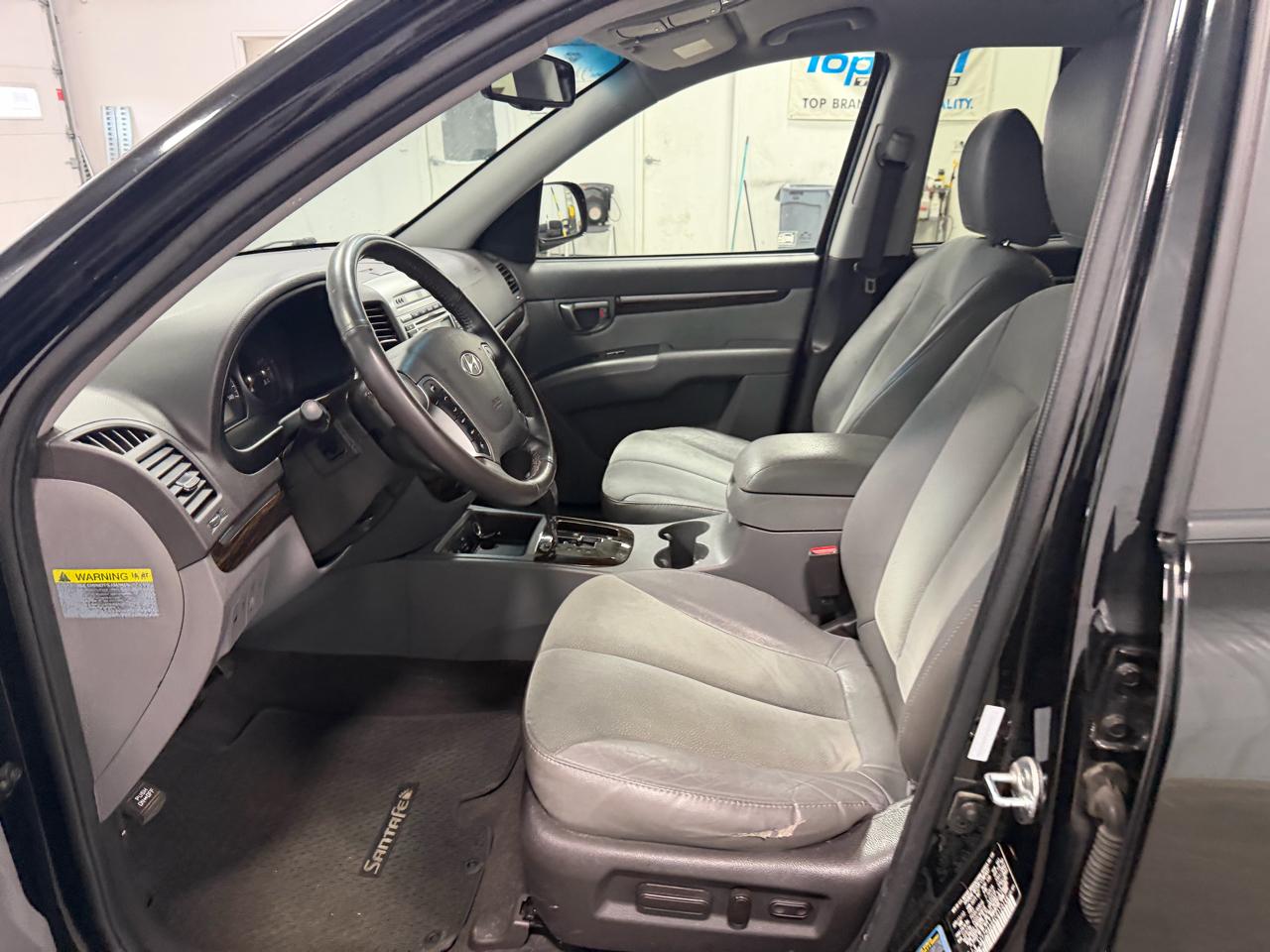 Hyundai Santa Fe FWD 4dr V6 SE 2012