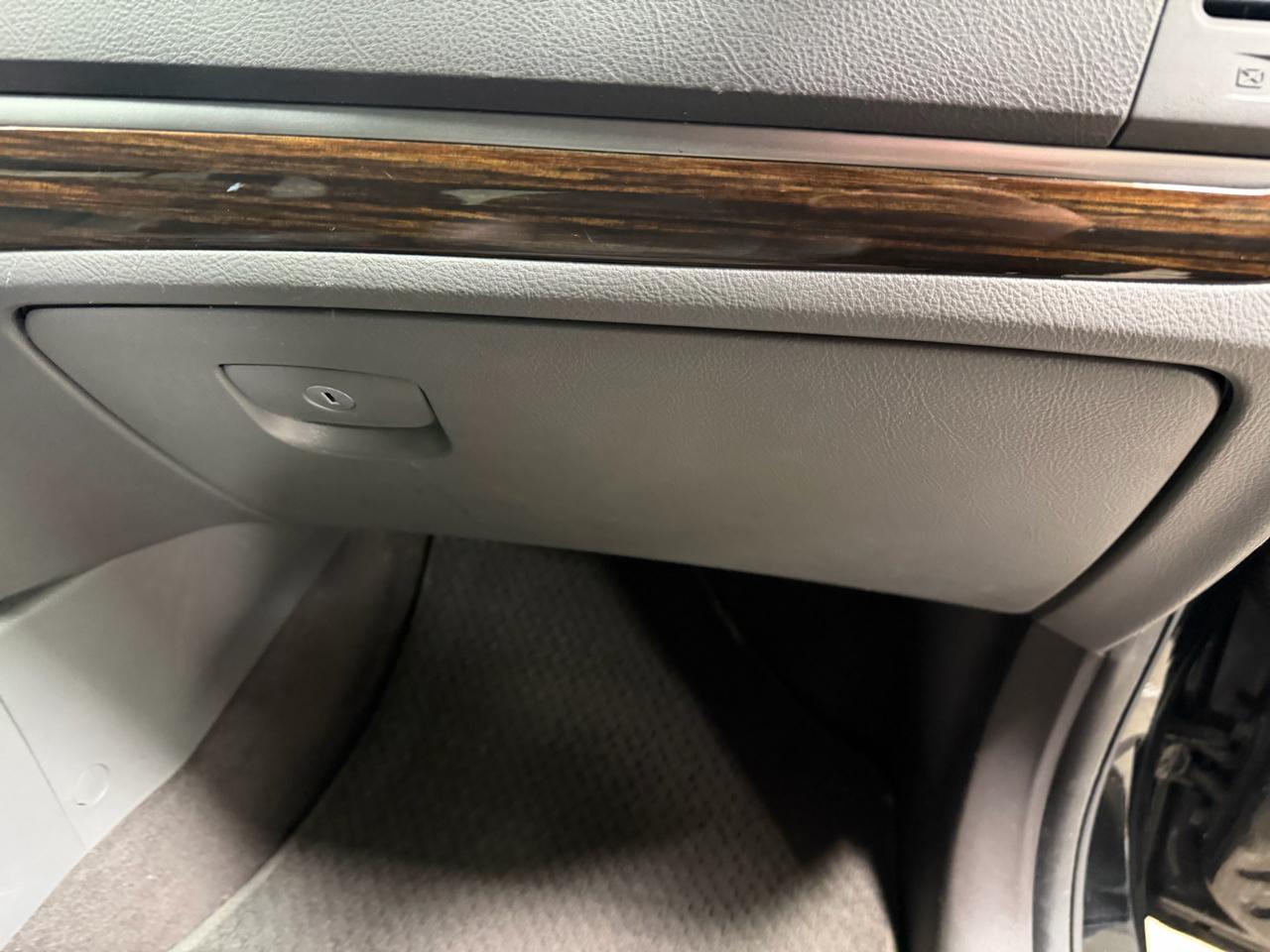 Hyundai Santa Fe FWD 4dr V6 SE 2012