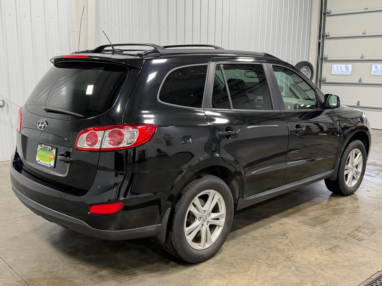 Hyundai Santa Fe FWD 4dr V6 SE 2012