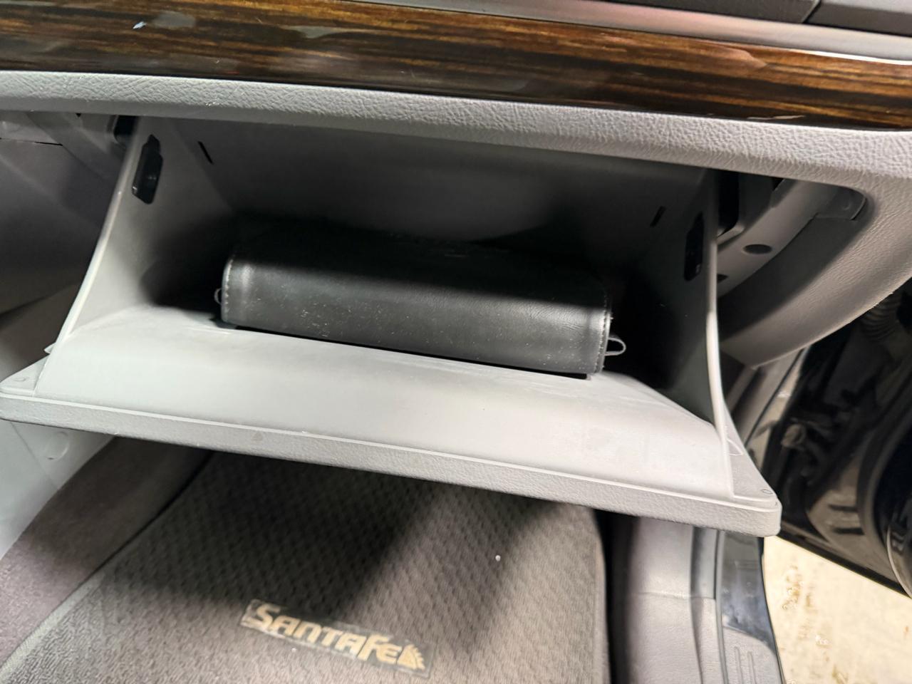 Hyundai Santa Fe FWD 4dr V6 SE 2012