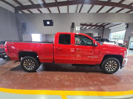 Chevrolet Silverado 1500 4WD Double Cab 143.5" LT w/1LT 2017