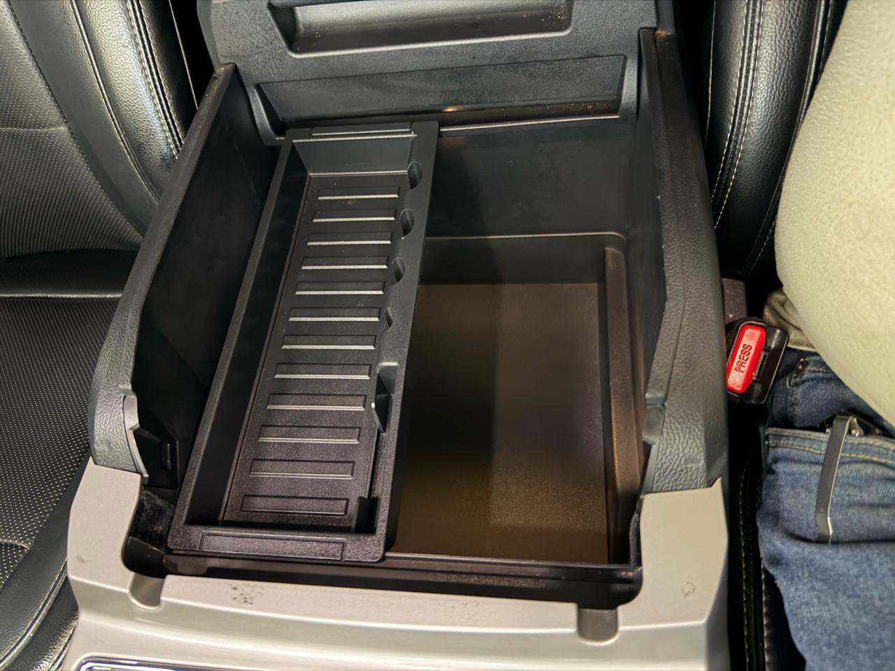 Ford Super Duty F-250 SRW Lariat 4WD Crew Cab 8' Box 2017