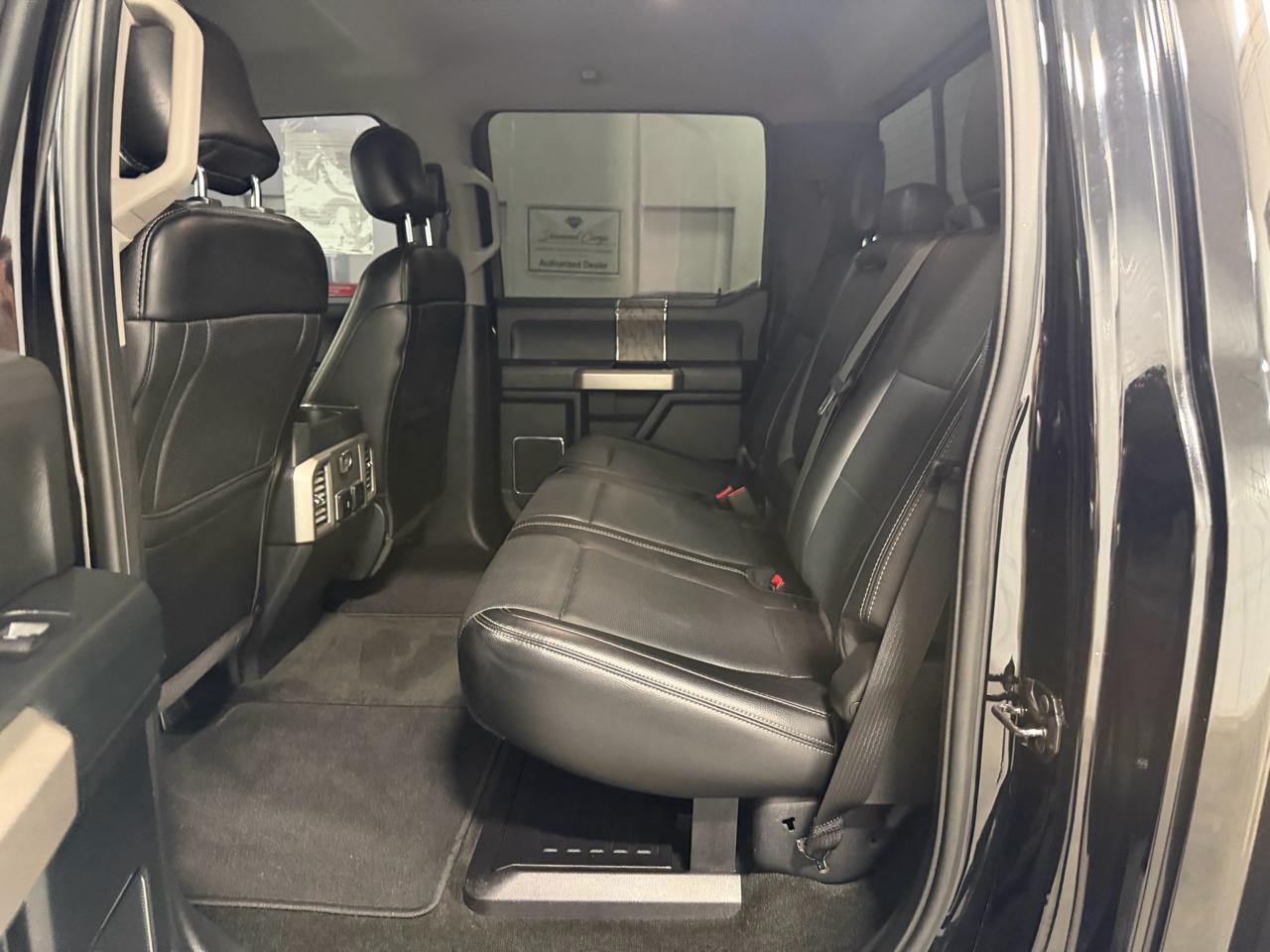 Ford Super Duty F-250 SRW Lariat 4WD Crew Cab 8' Box 2017