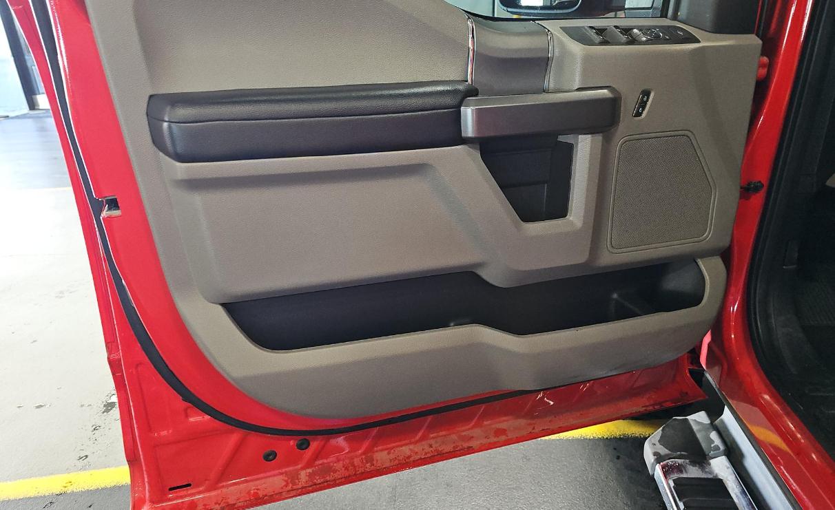 Ford Super Duty F-250 SRW King Ranch 4WD Crew Cab 8' Box 2021