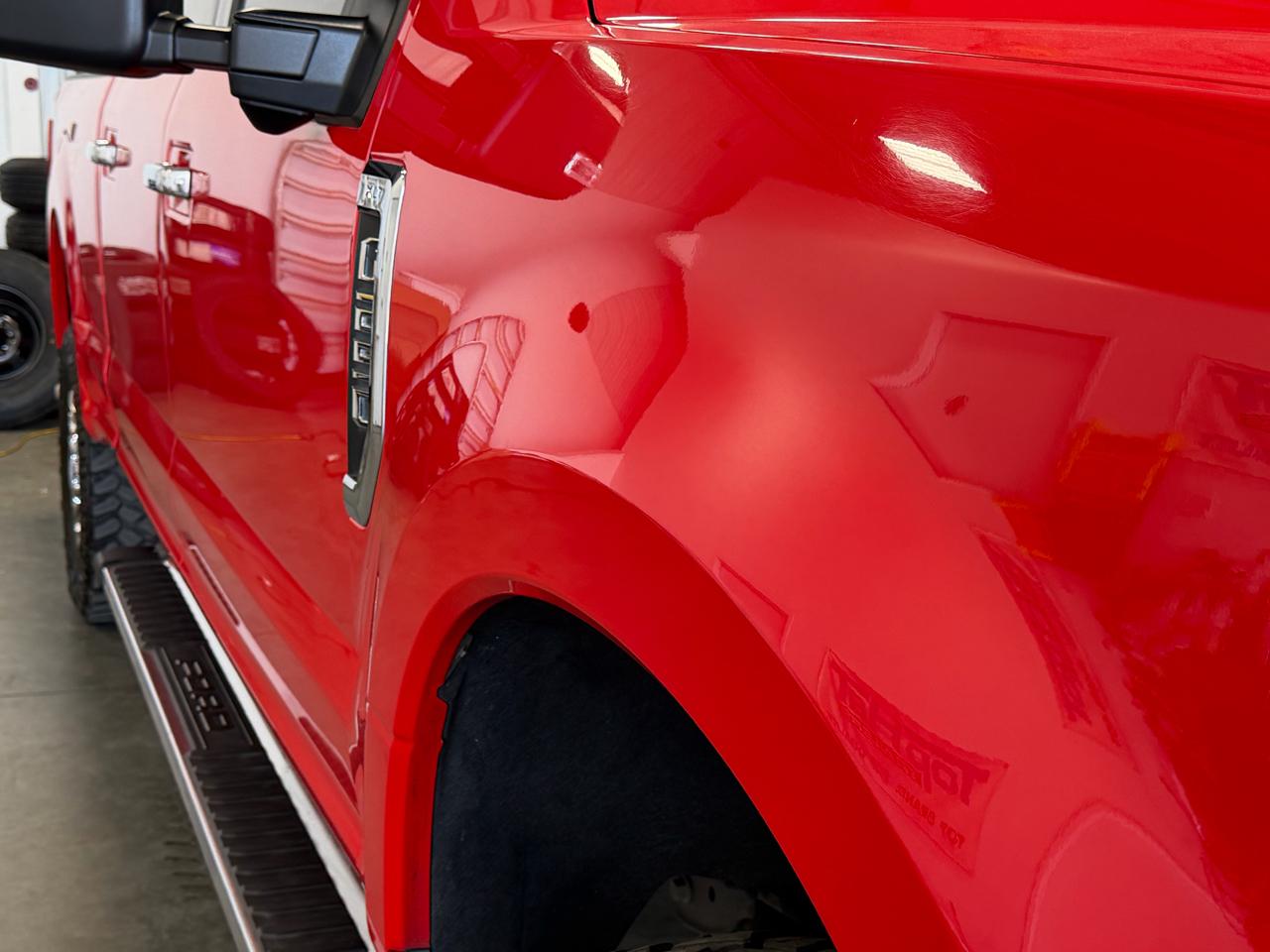 Ford Super Duty F-250 SRW XLT 4WD Reg Cab 8' Box 2021