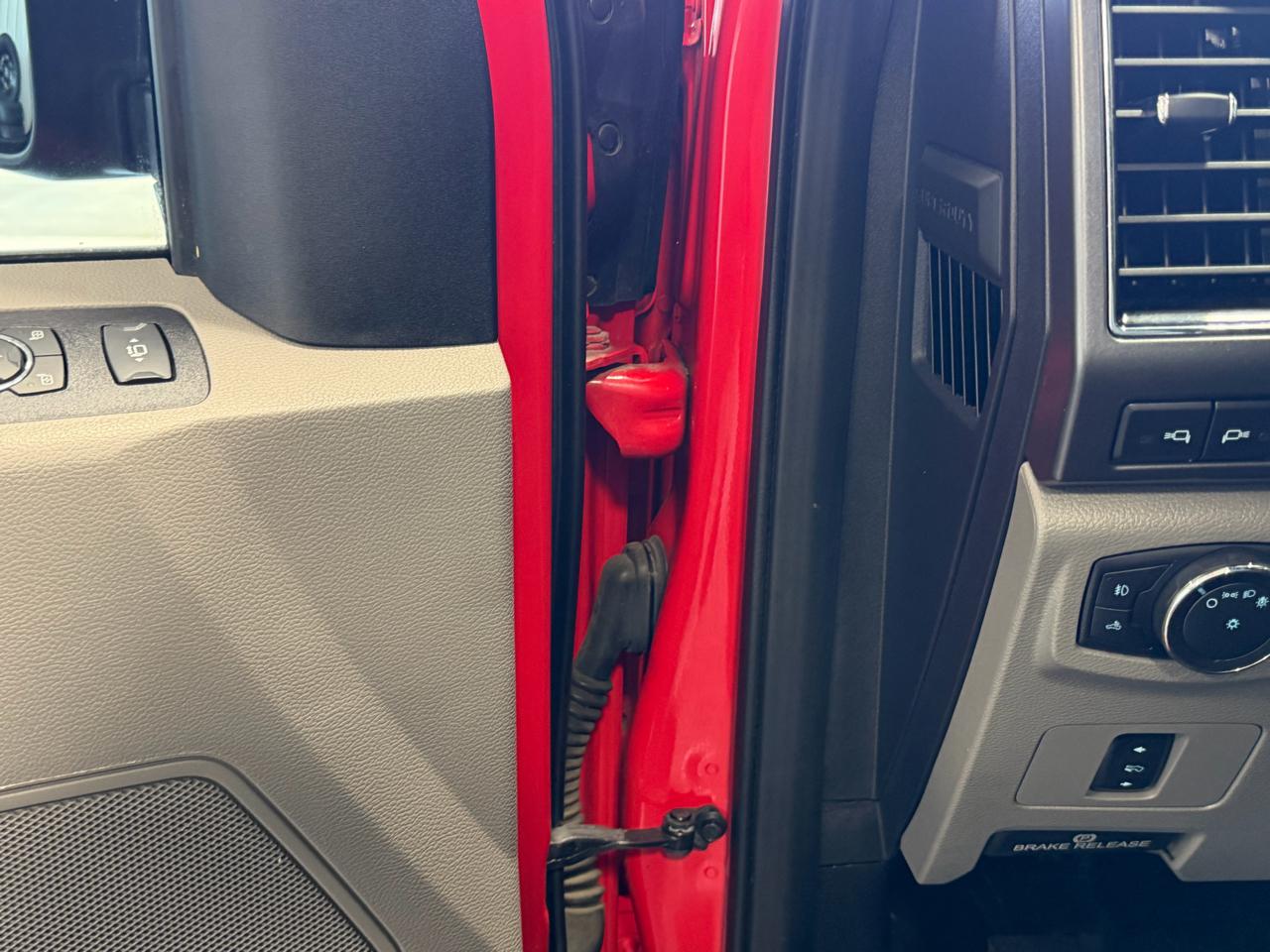 Ford Super Duty F-250 SRW XLT 4WD Reg Cab 8' Box 2021