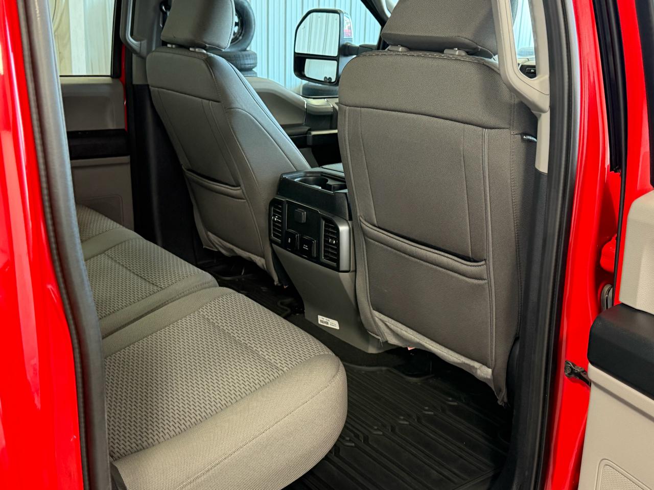 Ford Super Duty F-250 SRW XLT 4WD Reg Cab 8' Box 2021