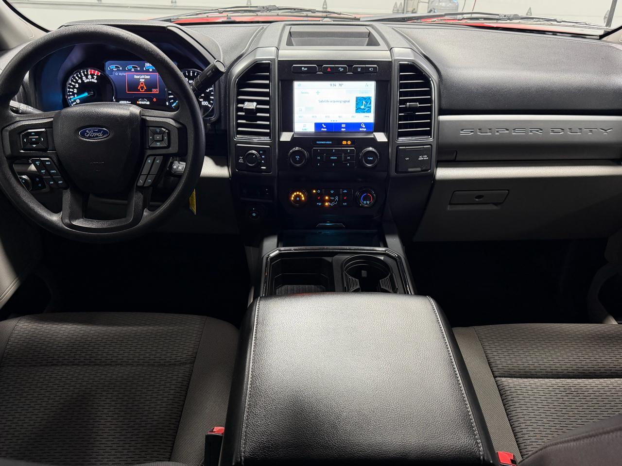 Ford Super Duty F-250 SRW XLT 4WD Reg Cab 8' Box 2021