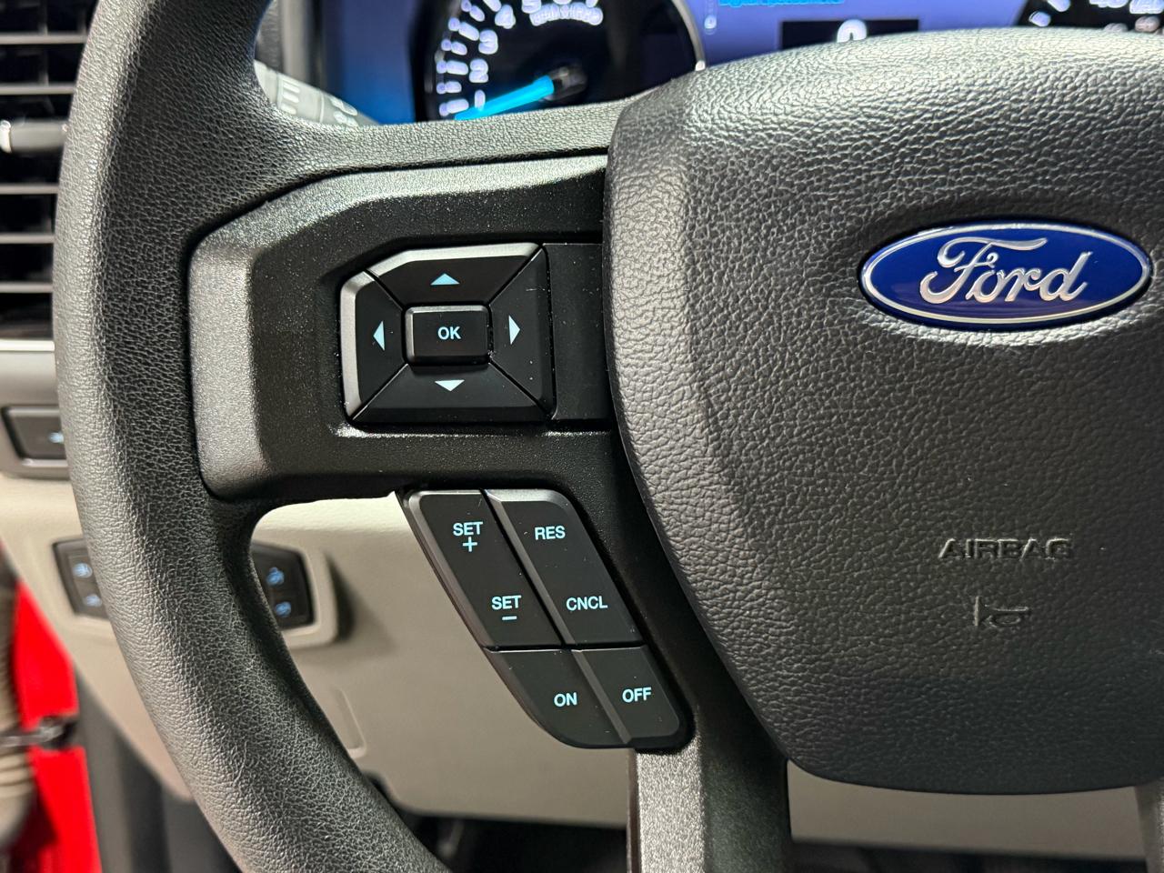 Ford Super Duty F-250 SRW XLT 4WD Reg Cab 8' Box 2021