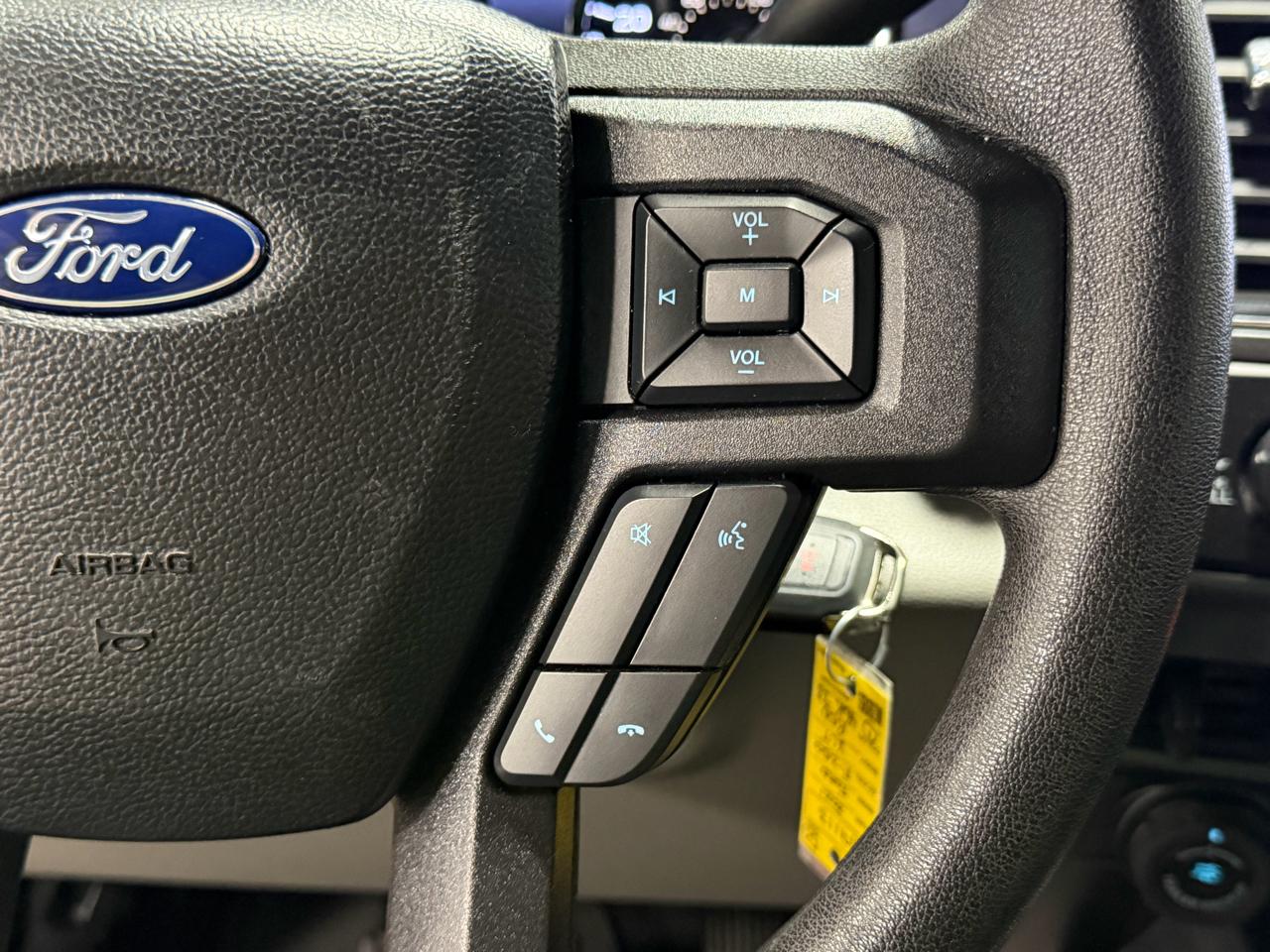 Ford Super Duty F-250 SRW XLT 4WD Reg Cab 8' Box 2021