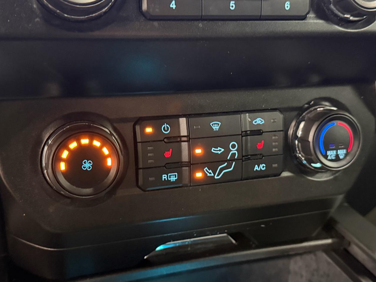 Ford Super Duty F-250 SRW XLT 4WD Reg Cab 8' Box 2021