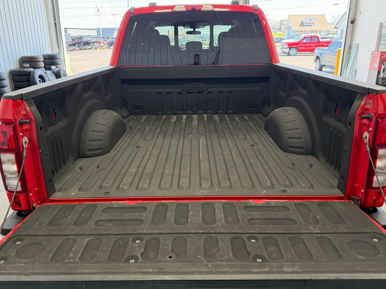 Ford Super Duty F-250 SRW XLT 4WD Reg Cab 8' Box 2021