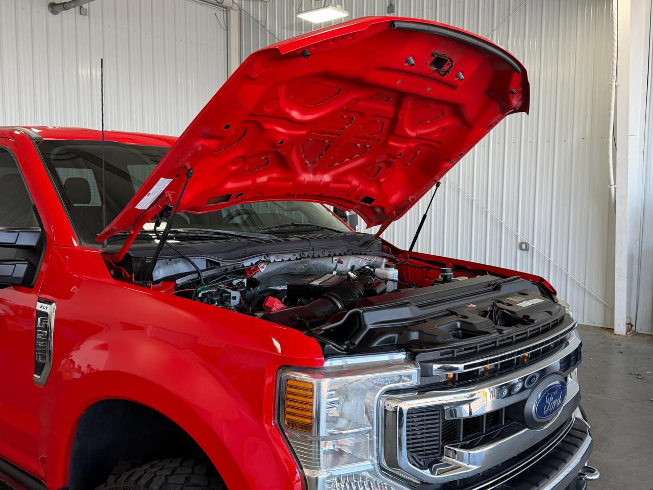 Ford Super Duty F-250 SRW XLT 4WD Reg Cab 8' Box 2021