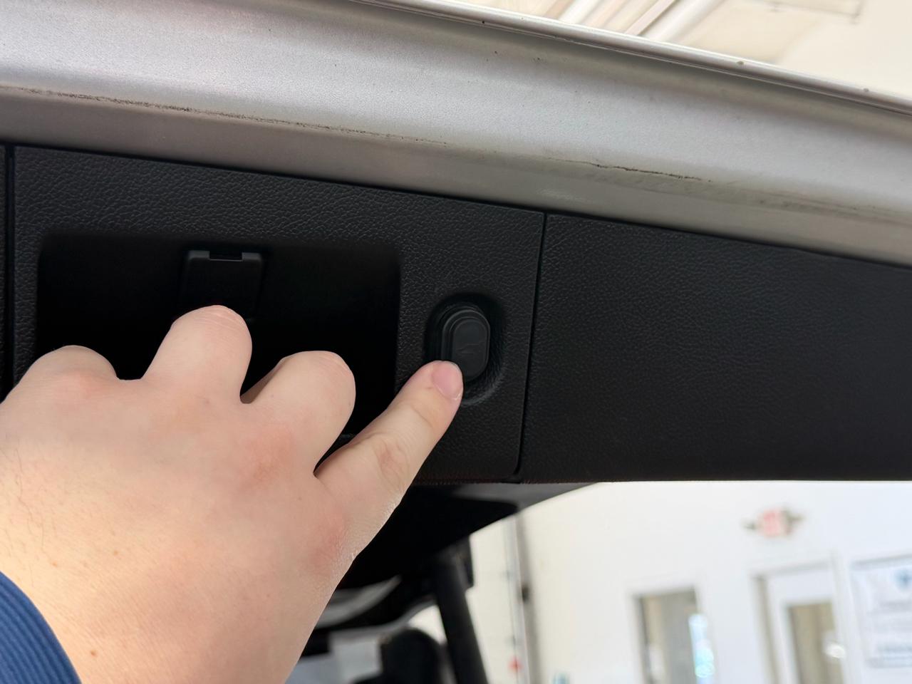 Chevrolet Tahoe 4WD 4dr LT 2018