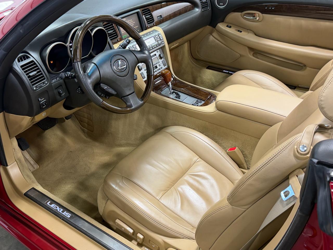 Lexus SC 430 2dr Convertible 2006