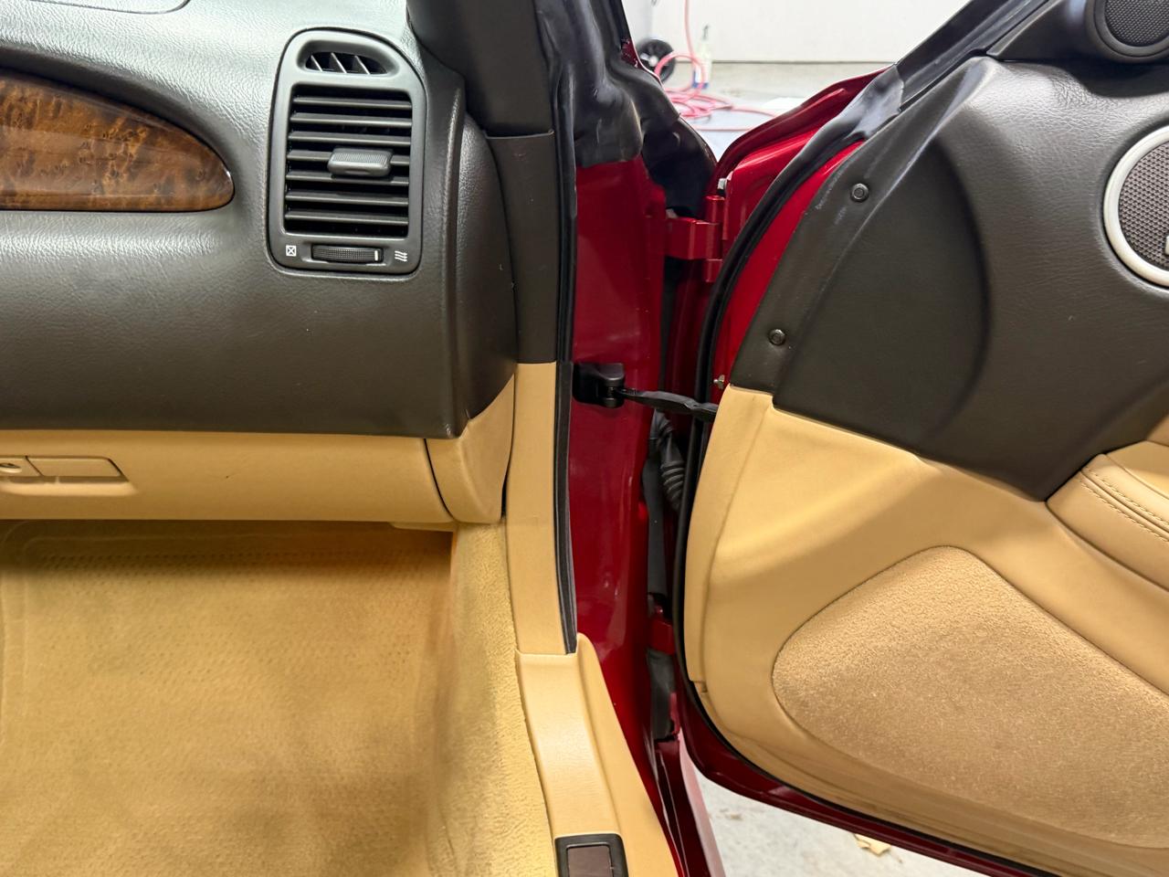 Lexus SC 430 2dr Convertible 2006