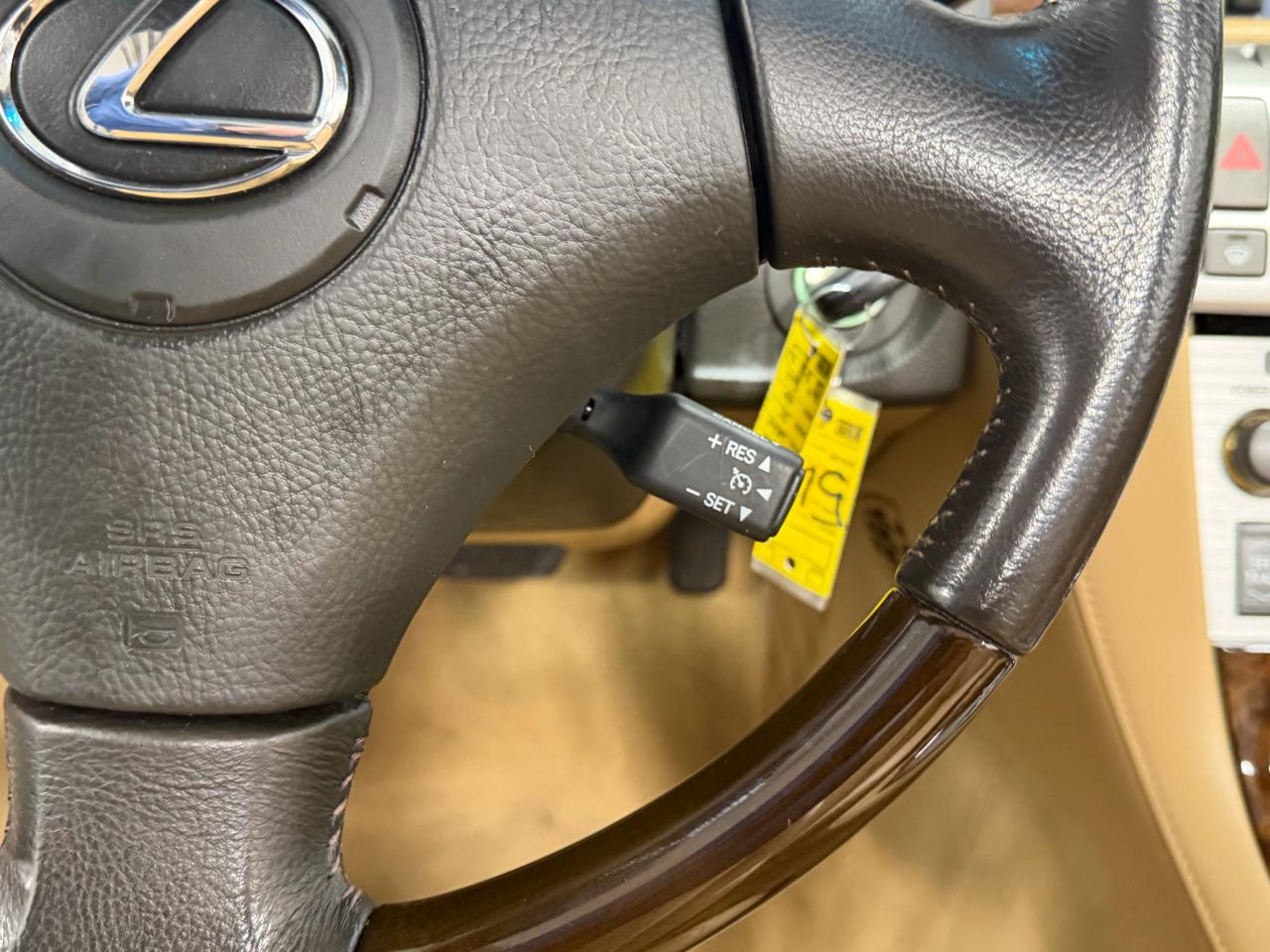 Lexus SC 430 2dr Convertible 2006