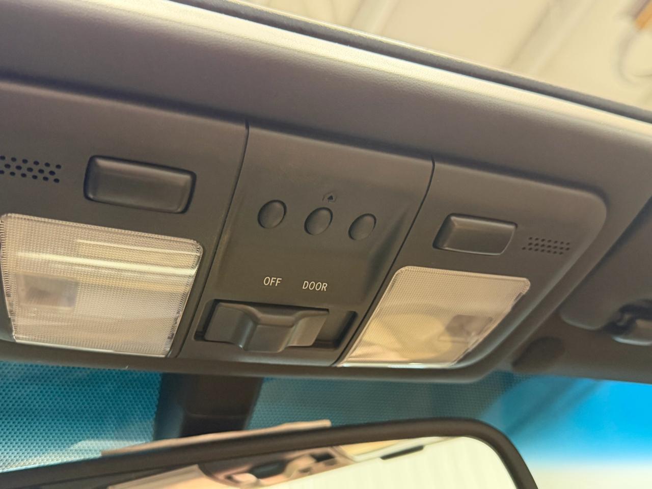 Lexus SC 430 2dr Convertible 2006