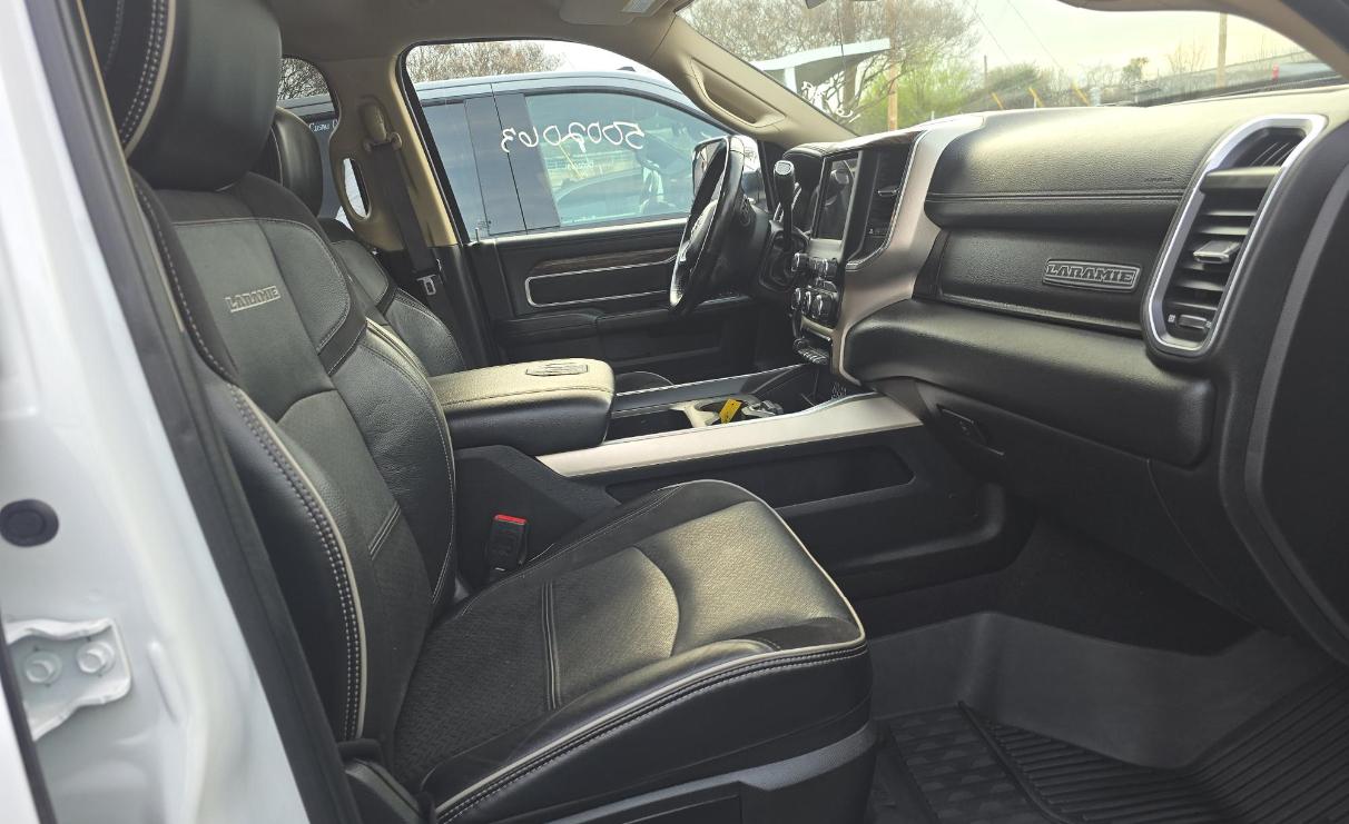 RAM 2500 Laramie 4x4 Crew Cab 6'4" Box 2021